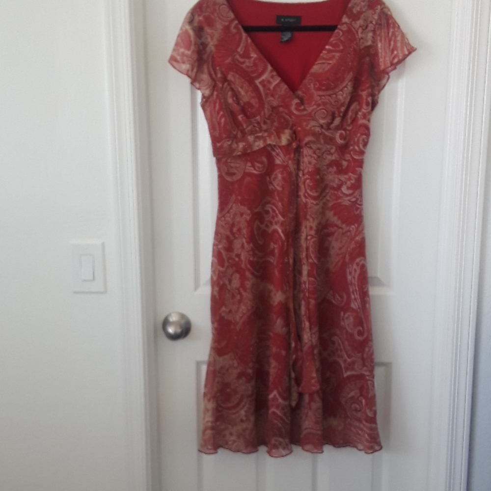 B. Smart Red & Beige dress Size 15/16